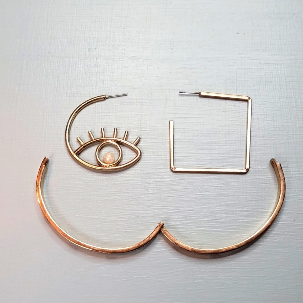 Eclectic Ensemble Pair of Earrings with Wrist Cuff